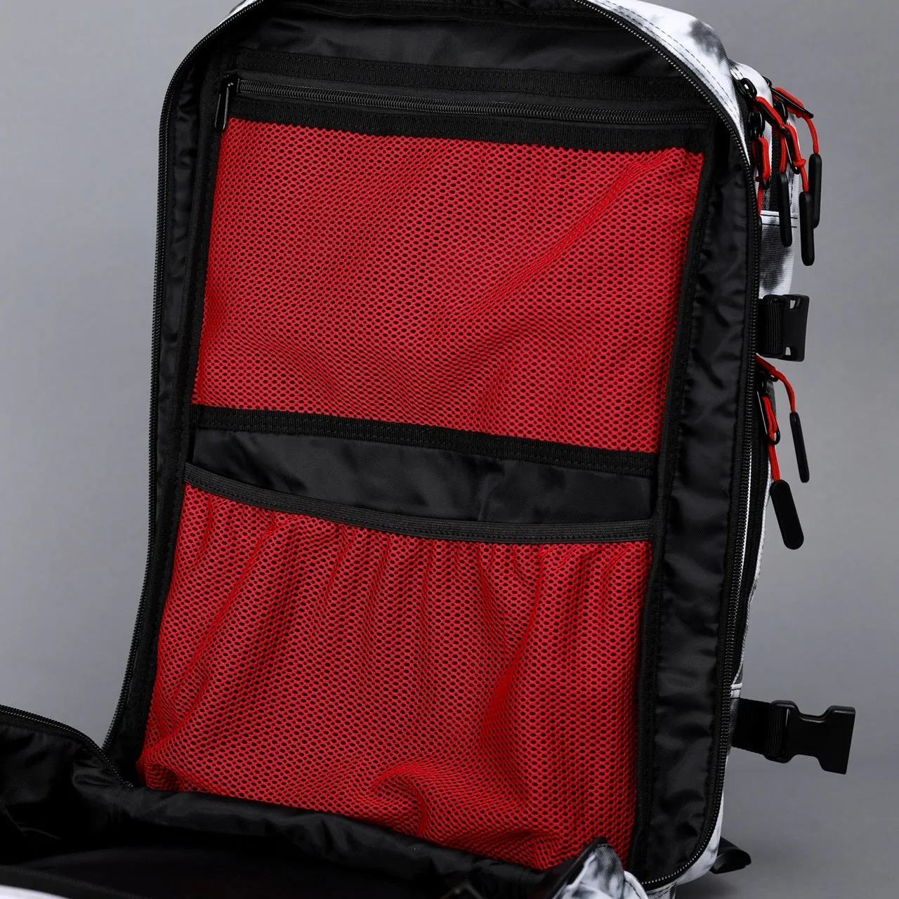 45L Backpack Timber Wolf Savage Red